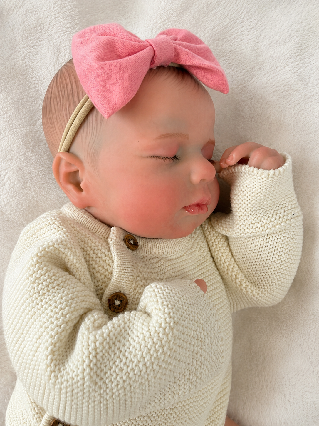Bella 💕 Muñeca Realista 50cm 2,3kg | Bebé Estilo Reborn Vinilo con Ojos Cerrados