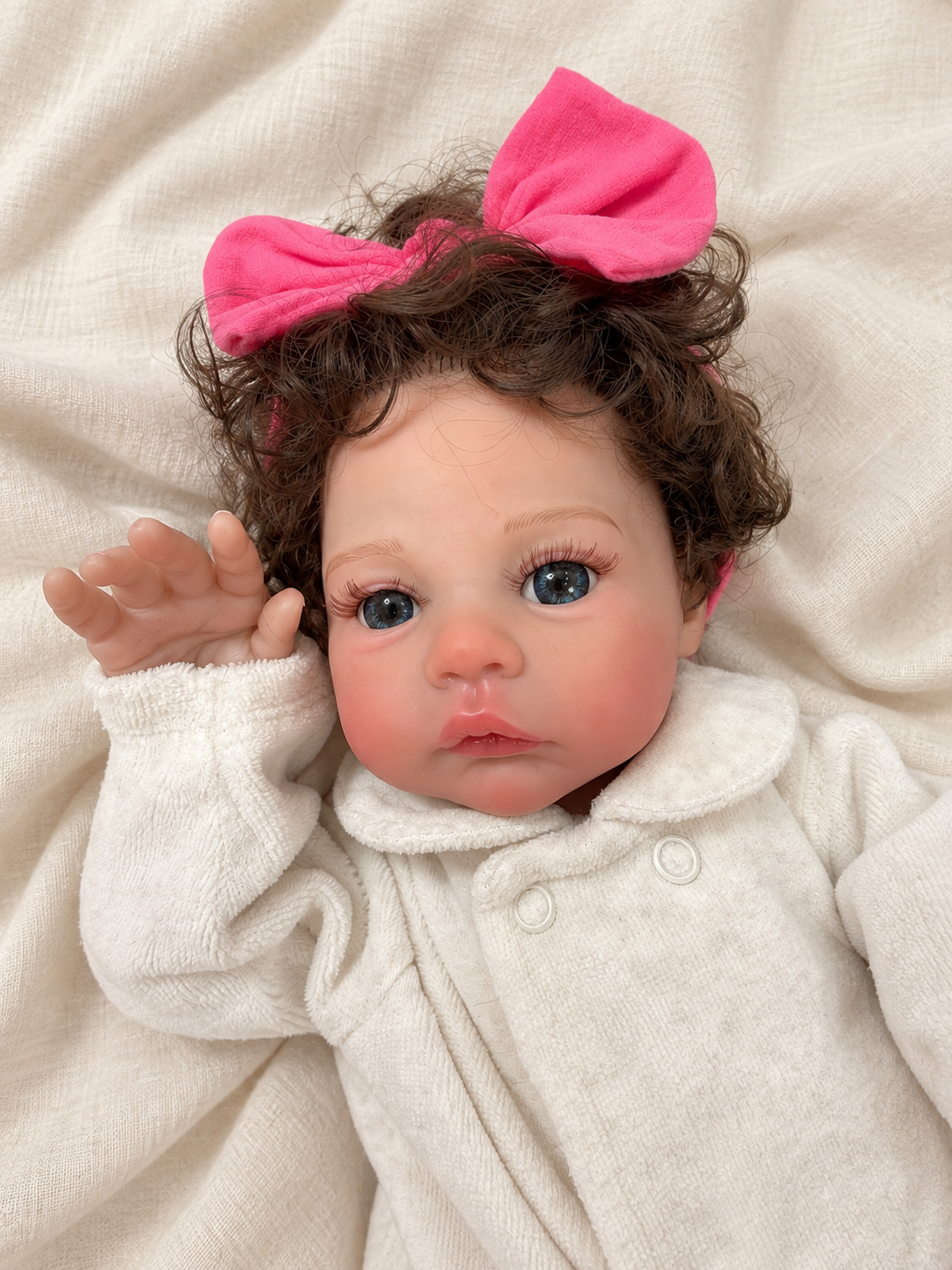 Maca 💛 Muñeca Realista 45cm 850gr | Bebé Estilo Reborn Vinilo con Ojos Azules
