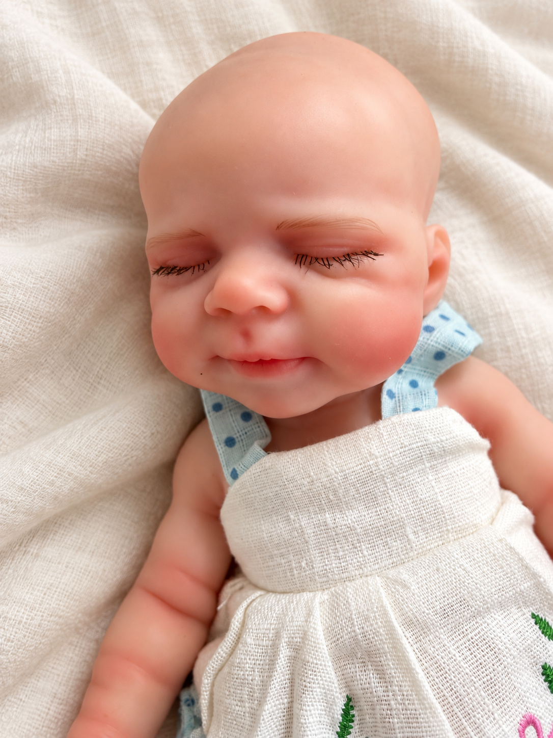 Emma 🌸 Bebé Realista 8” | Silicona 100% | Mini Baby con Experiencia Bebé Globito Opcional