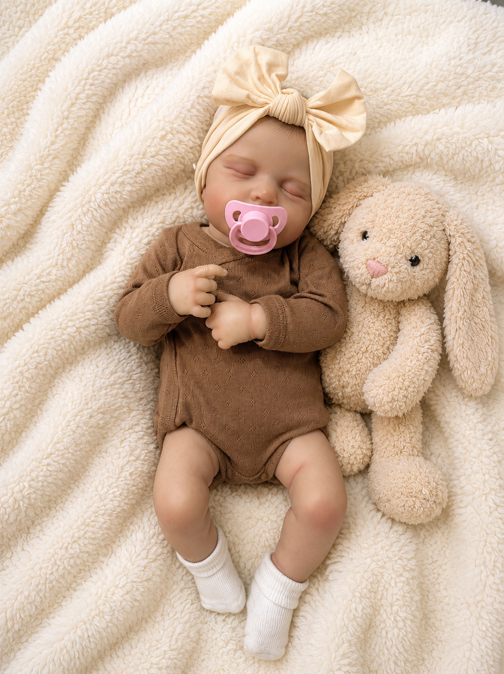 Bella 🤎 Muñeca Realista 50cm 900g | Bebé Estilo Reborn Vinilo con Ojos Cerrados