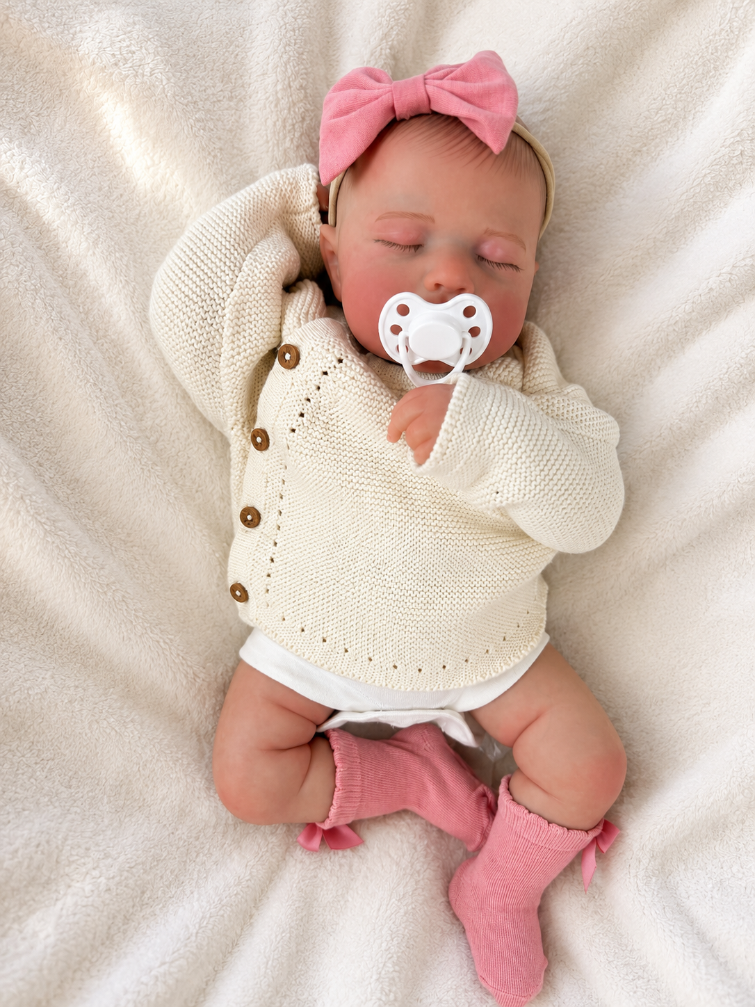 Bella 💕 Muñeca Realista 50cm 2,3kg | Bebé Estilo Reborn Vinilo con Ojos Cerrados
