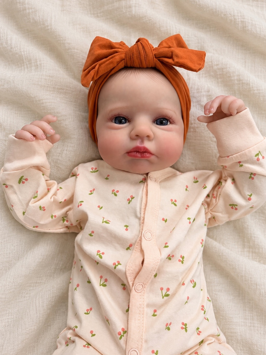 Laia ❤️ Muñeca Realista 48cm 900gr | Bebé Estilo Reborn Vinilo con Ojos Azules